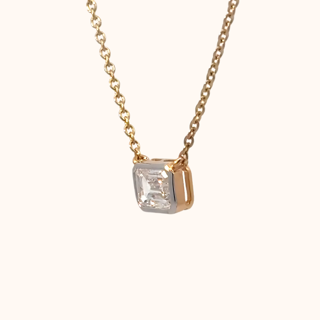 Emerald Solitaire Necklace