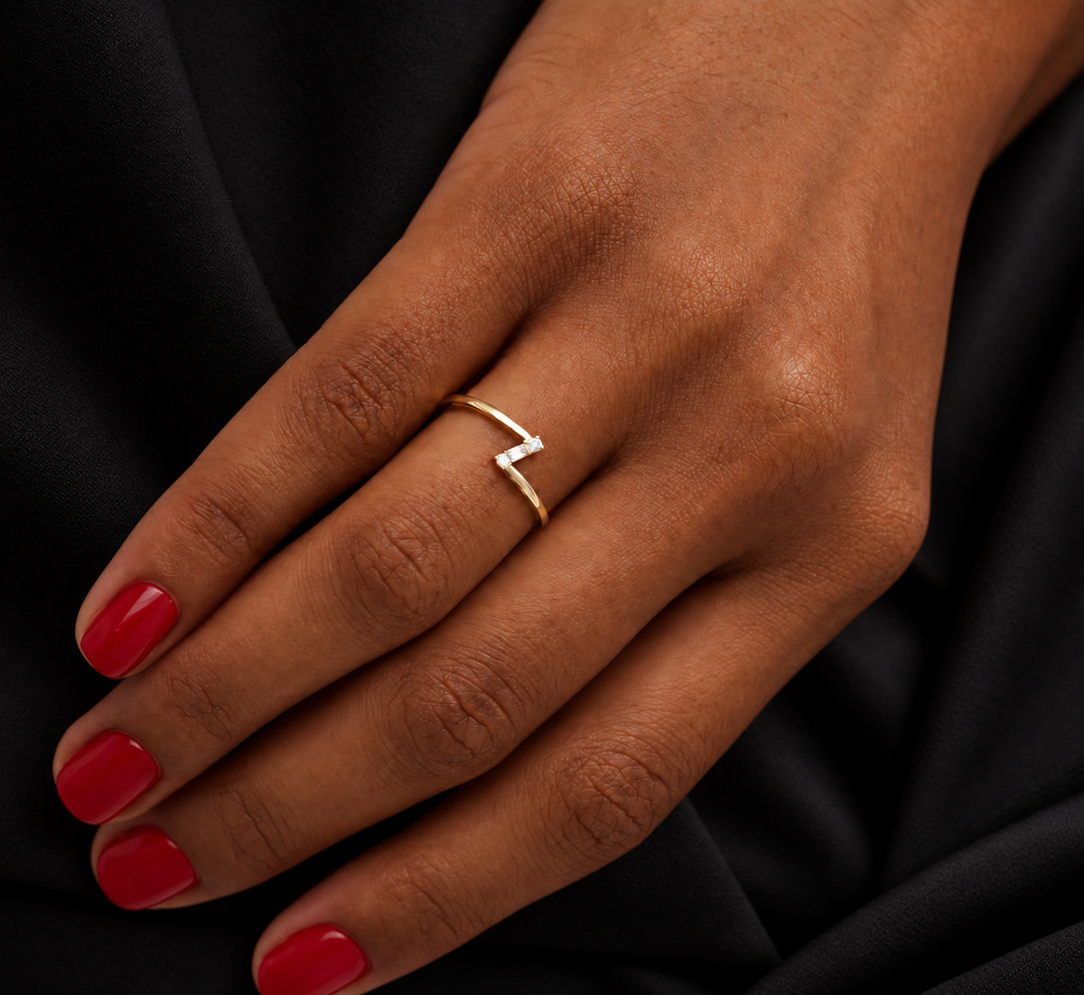 Swivel Diamonds Ring