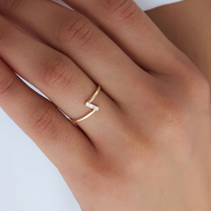 Swivel Diamonds Ring