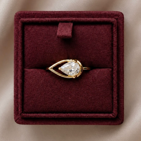 Open-Space Pear Ring