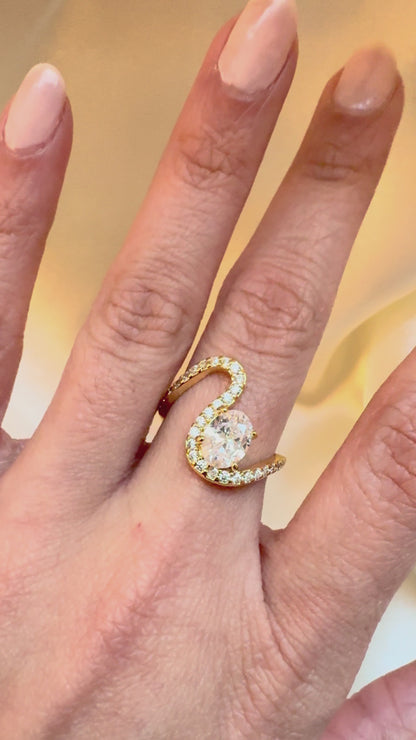 Oval Diamond Wave Ring